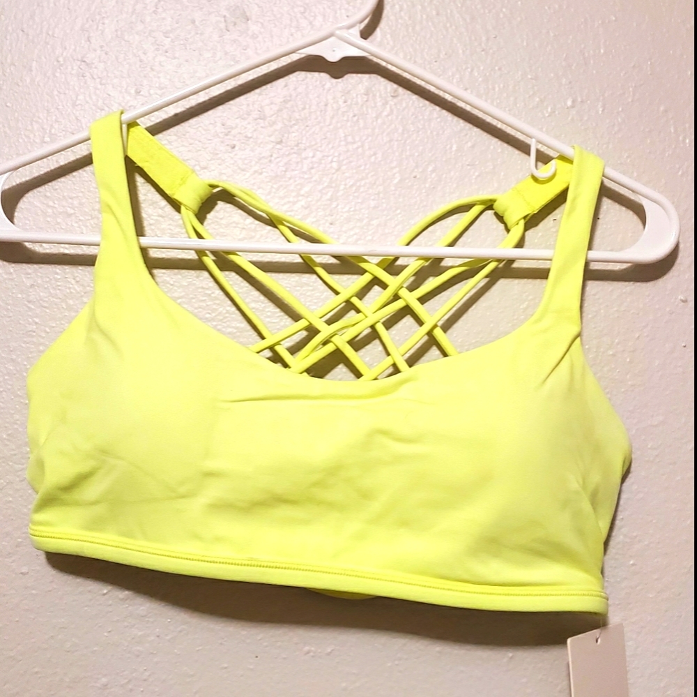 Lululemon Free To Be Bra